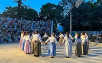 ΕΑΡΙΝΕΣ ΗΜΕΡΕΣ ΜΟΥΣΩΝ: «Μελωδίες του Ελληνισμού της άλλης πλευράς του Αιγαίου» ταξίδεψαν το κοινό